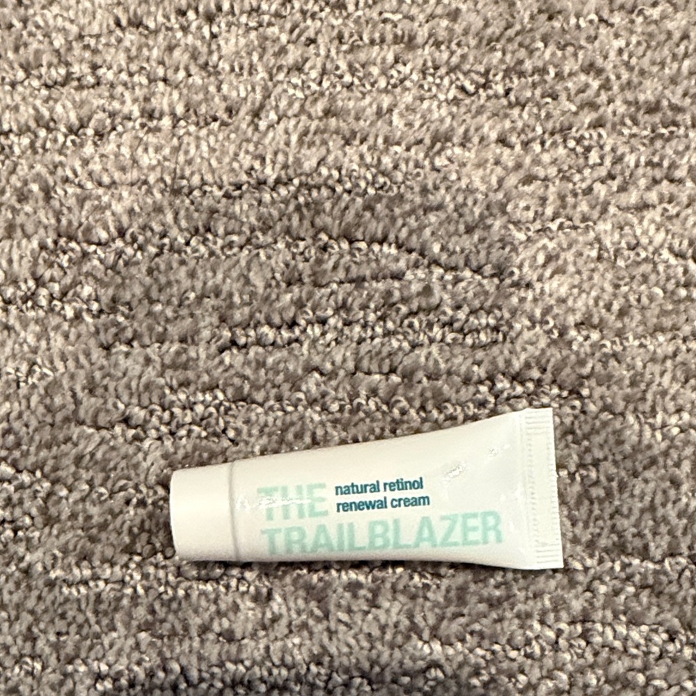 Natural Retinol Renewal Cream - White